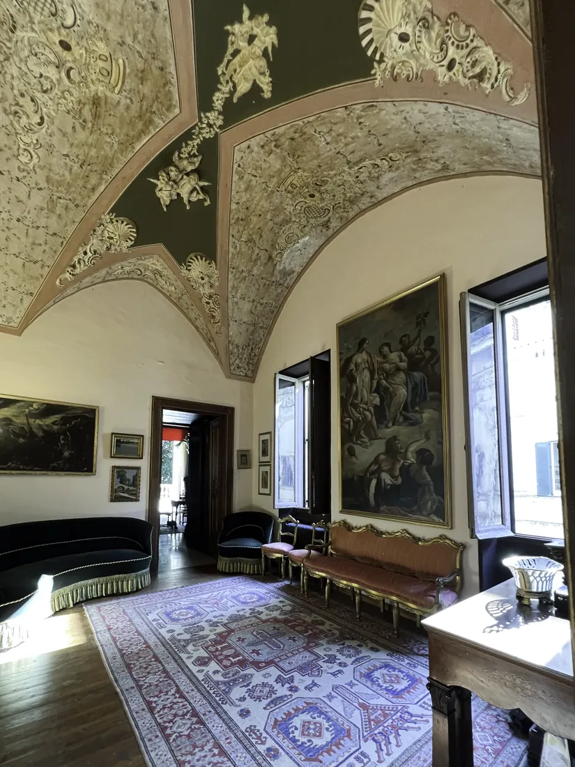 Sala storica di Palazzo Marulli-Famularo a Lecce